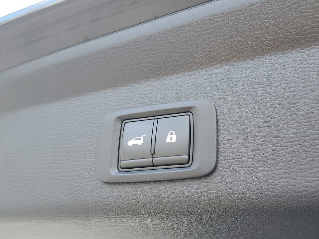 Used 2022 Mitsubishi Outlander SEL image 11