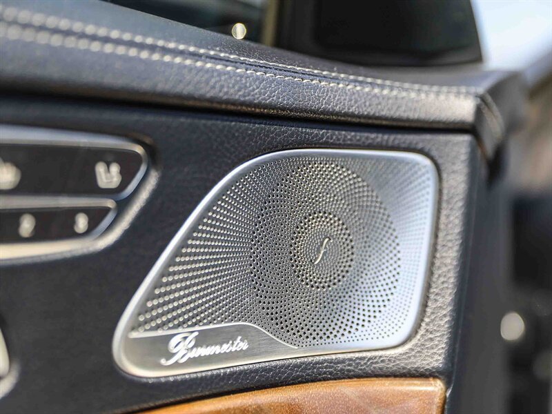 Used 2015 Mercedes-Benz S 550 Sedan image 27