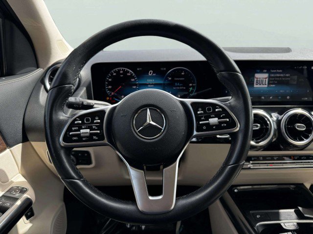 Used 2021 Mercedes-Benz GLA 250 4MATIC w/ Premium Package image 28