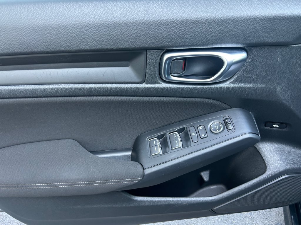 Certified 2025 Honda Civic Sport image 29