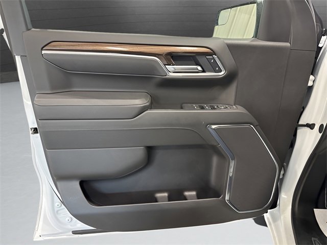 Used 2025 Chevrolet Silverado 1500 LT image 26