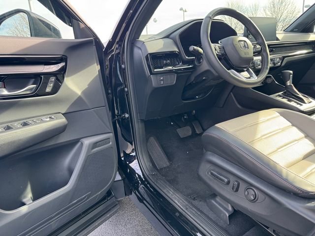 Used 2025 Honda CR-V Sport Touring image 15