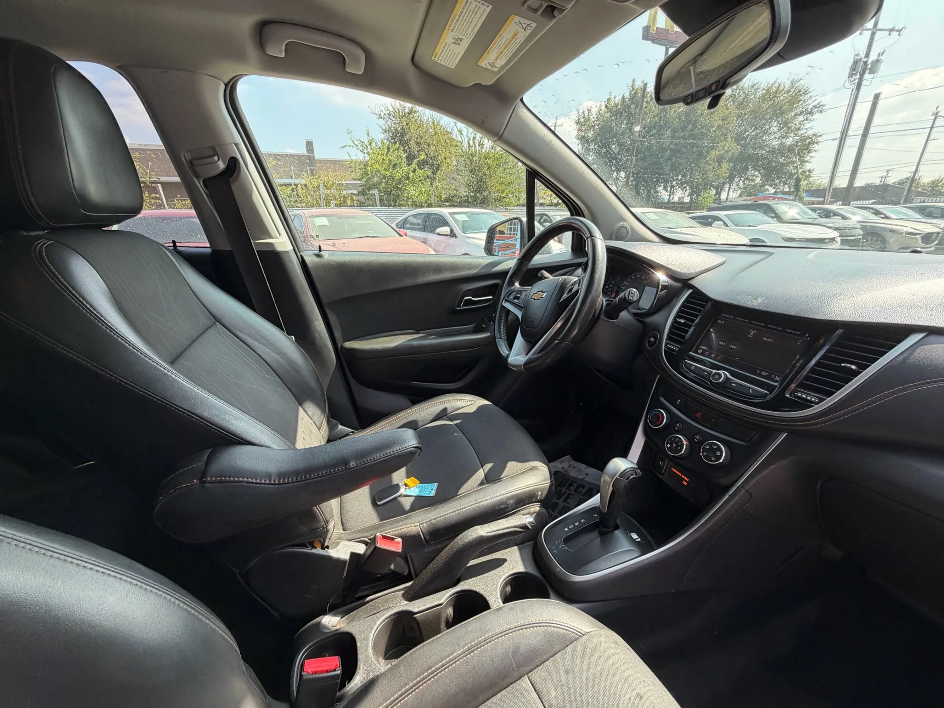Used 2018 Chevrolet Trax LT w/ LT Convenience Package FWD image 15