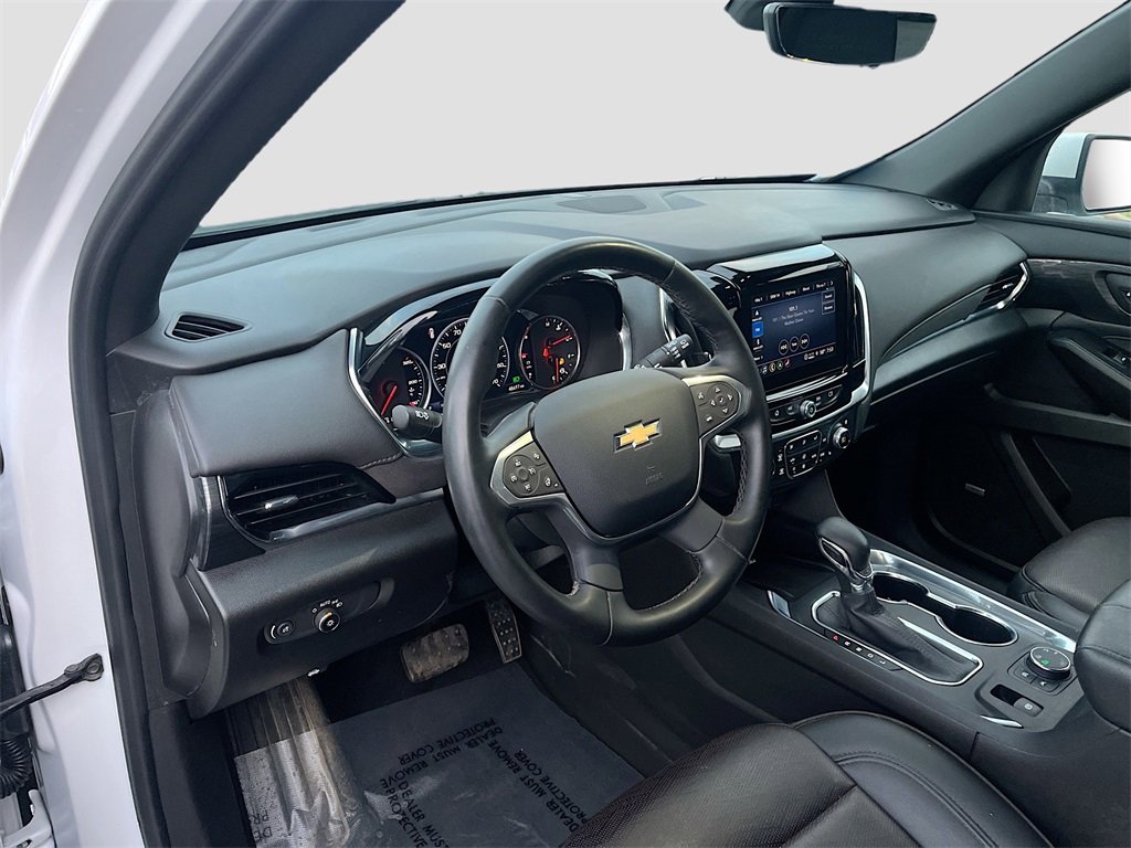 Used 2023 Chevrolet Traverse High Country image 9