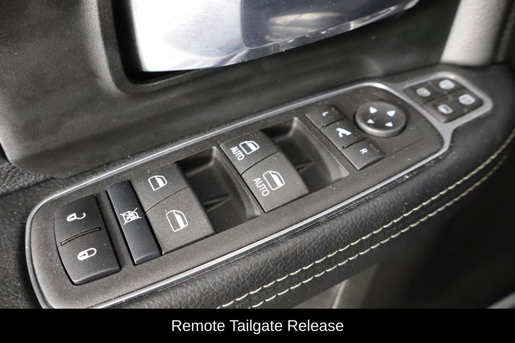 Used 2024 RAM 3500 Laramie w/ Sport Appearance Package AWD/4WD image 20