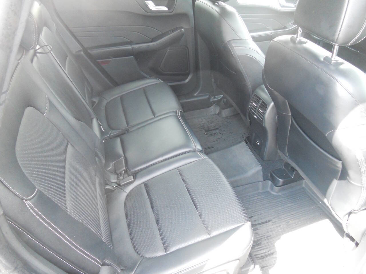 Used 2021 Ford Escape SEL image 16