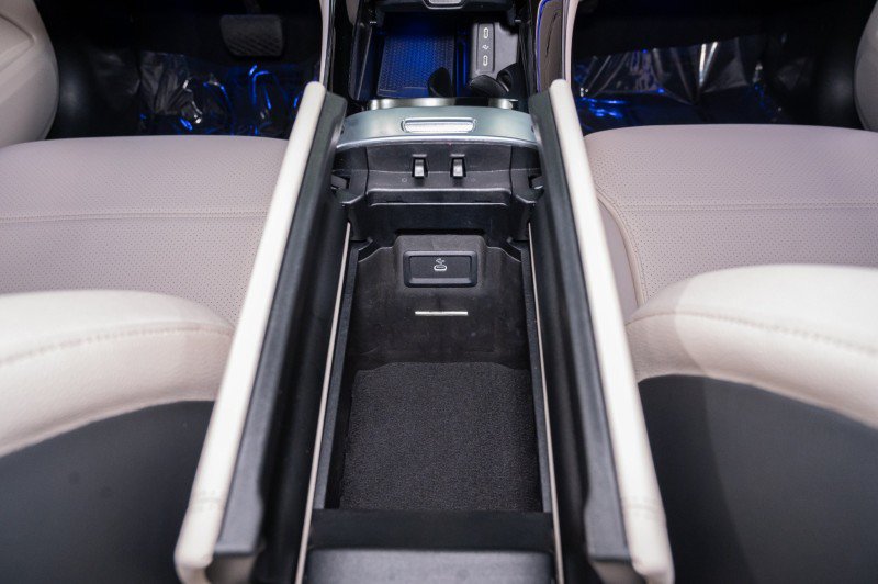Used 2025 Mercedes-Benz GLC 300 image 24