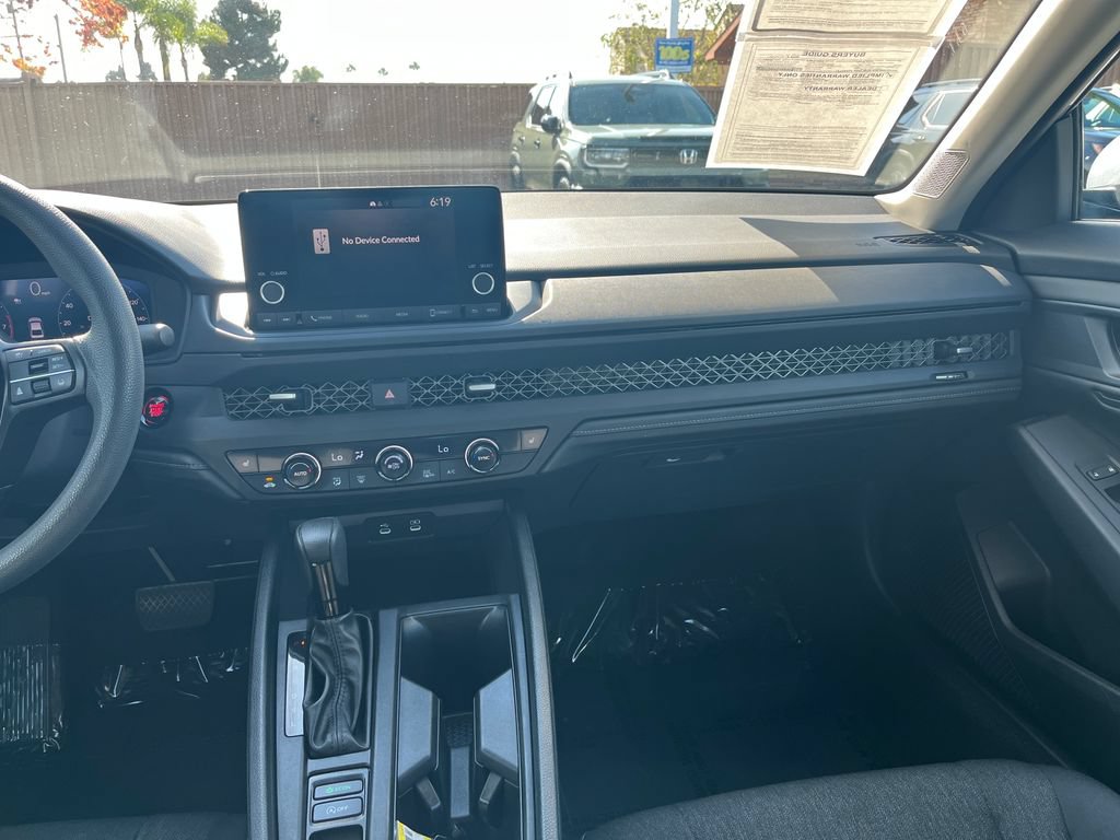 Certified 2023 Honda Accord EX image 38
