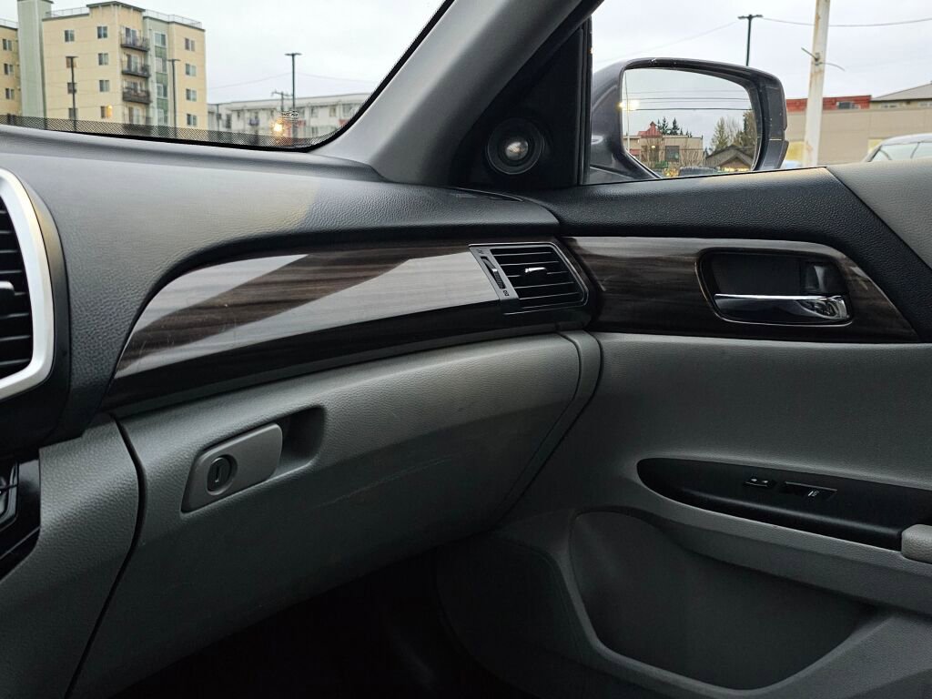 Used 2016 Honda Accord EX-L image 22