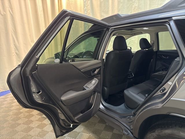 Certified 2025 Subaru Outback Premium image 27