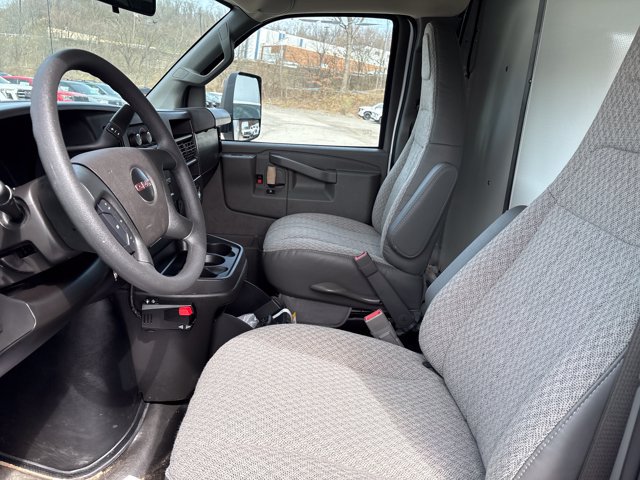 New 2026 GMC Savana 3500 w/ Power Convenience Package RWD image 7