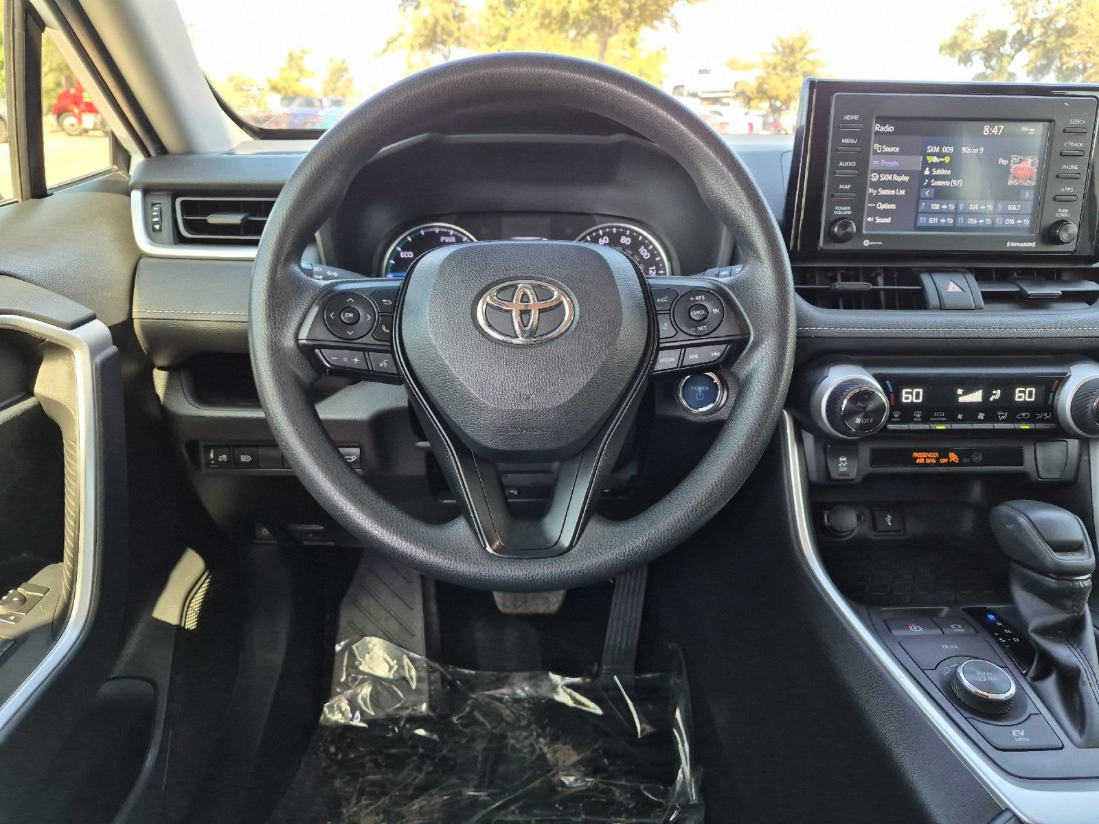 Used 2022 Toyota RAV4 XLE w/ Convenience Package AWD/4WD image 13