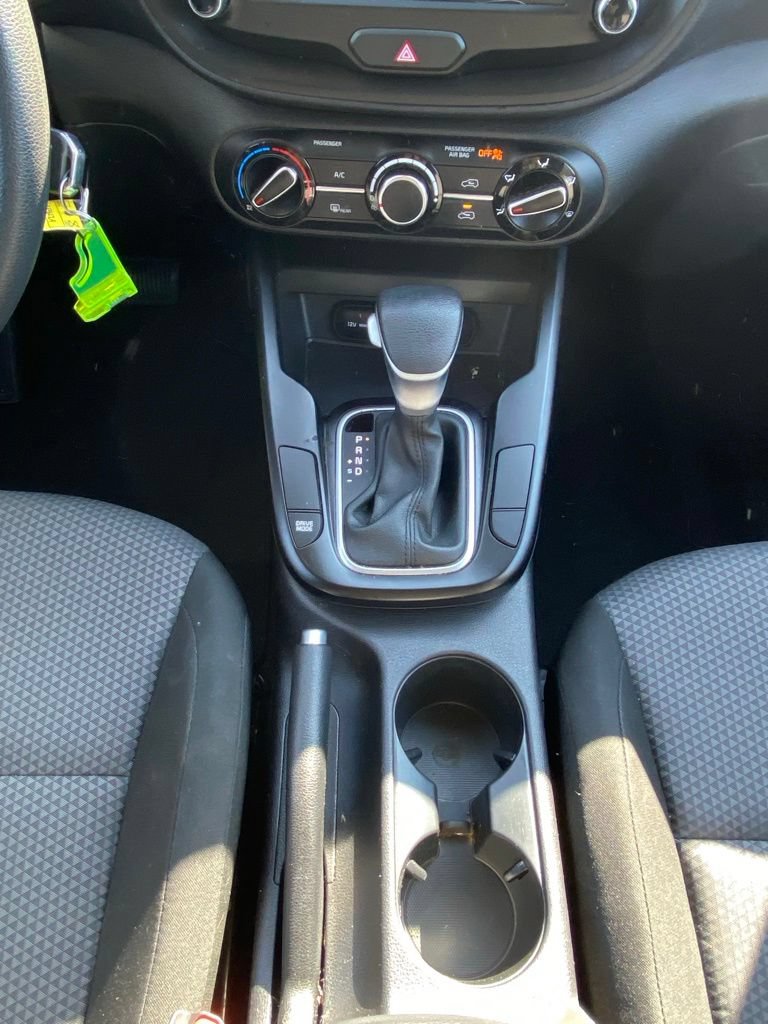 Used 2024 Kia Soul LX w/ Option Group 015 FWD image 21