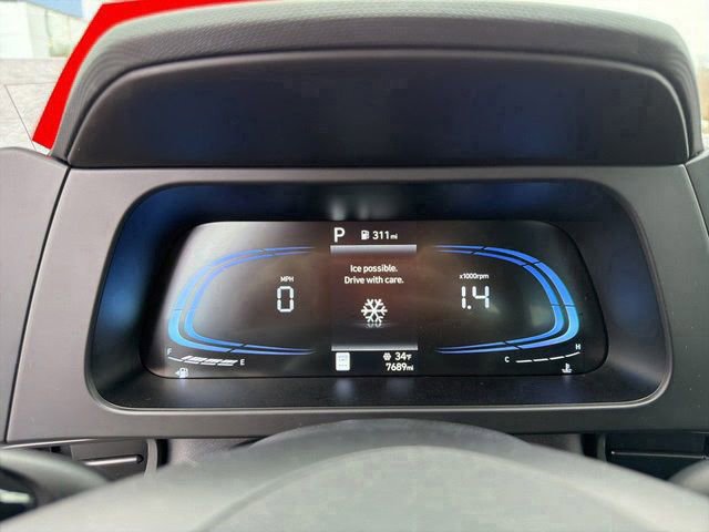 Used 2025 Hyundai Elantra Sport image 21