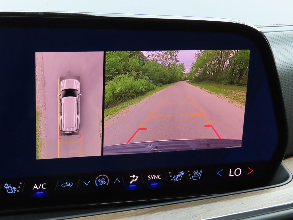 New 2026 Chevrolet Suburban High Country AWD/4WD image 8
