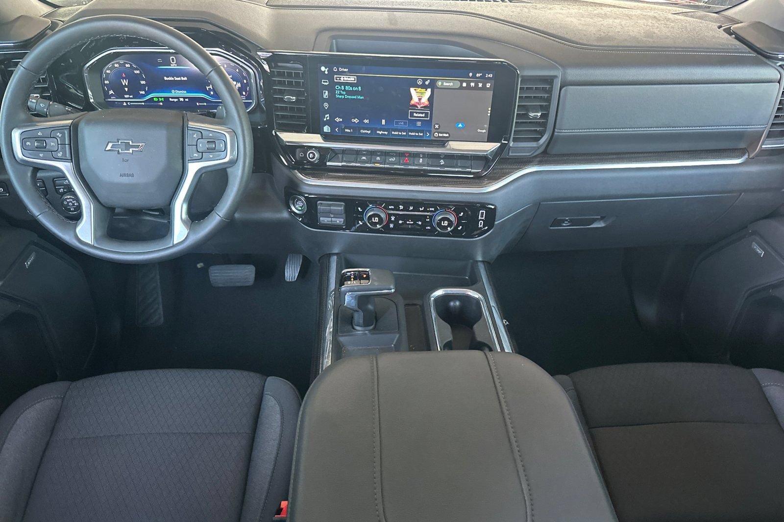 Used 2025 Chevrolet Silverado 1500 LT Trail Boss w/ Convenience Package II AWD/4WD image 15