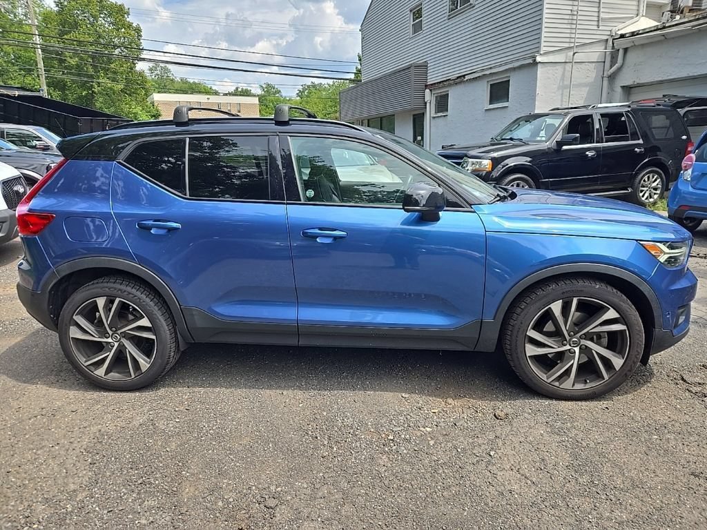 Used 2020 Volvo XC40 T5 R-Design w/ Protection Package Premier AWD/4WD image 10