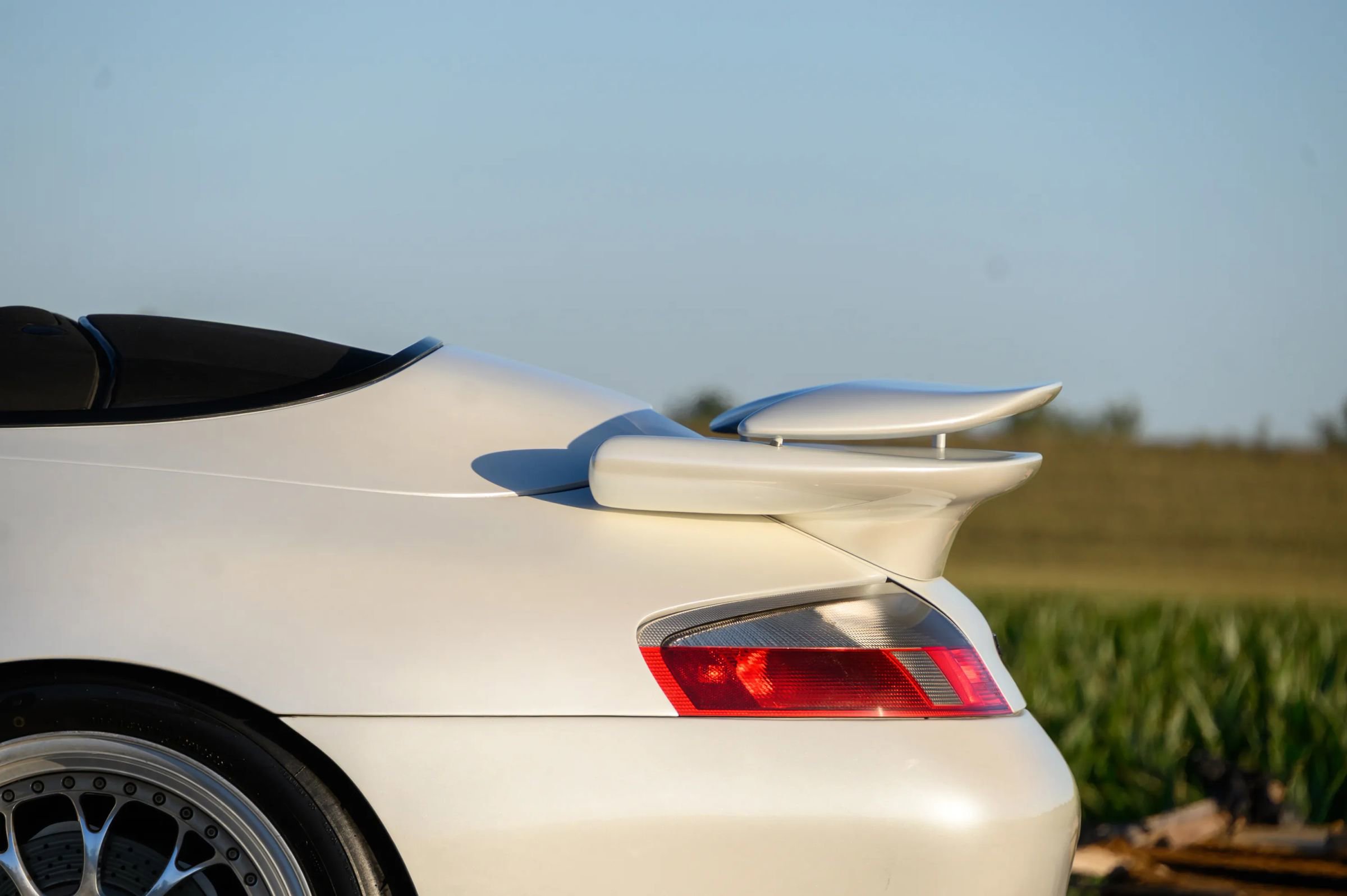 Used 2000 Porsche 911 Carrera 4 AWD/4WD image 16