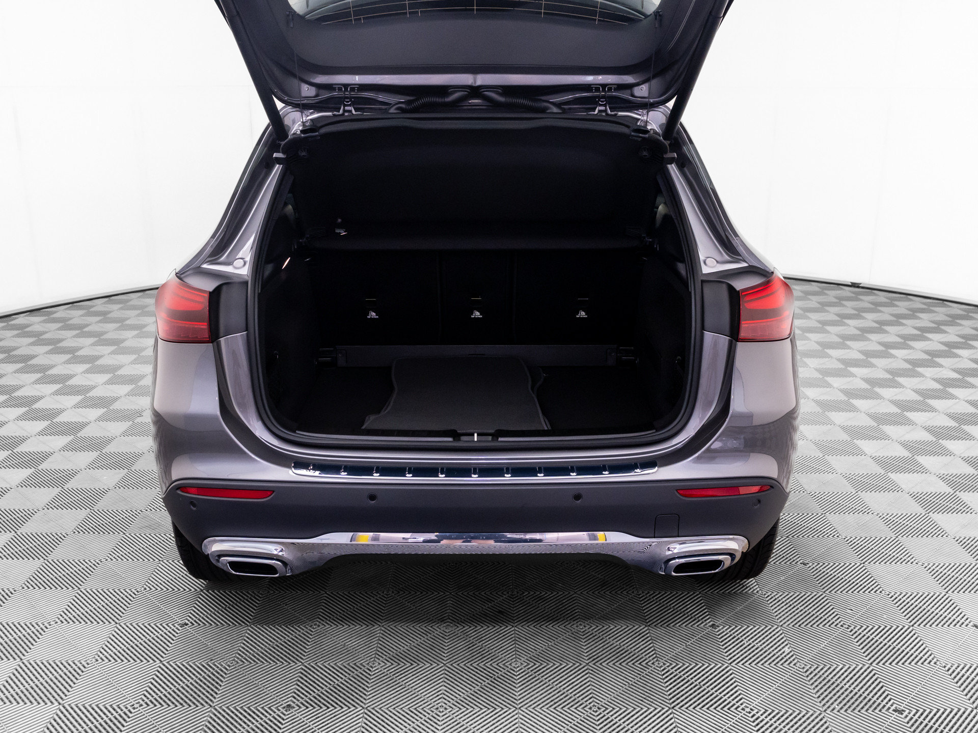 New 2026 Mercedes-Benz GLA 250 4MATIC image 36