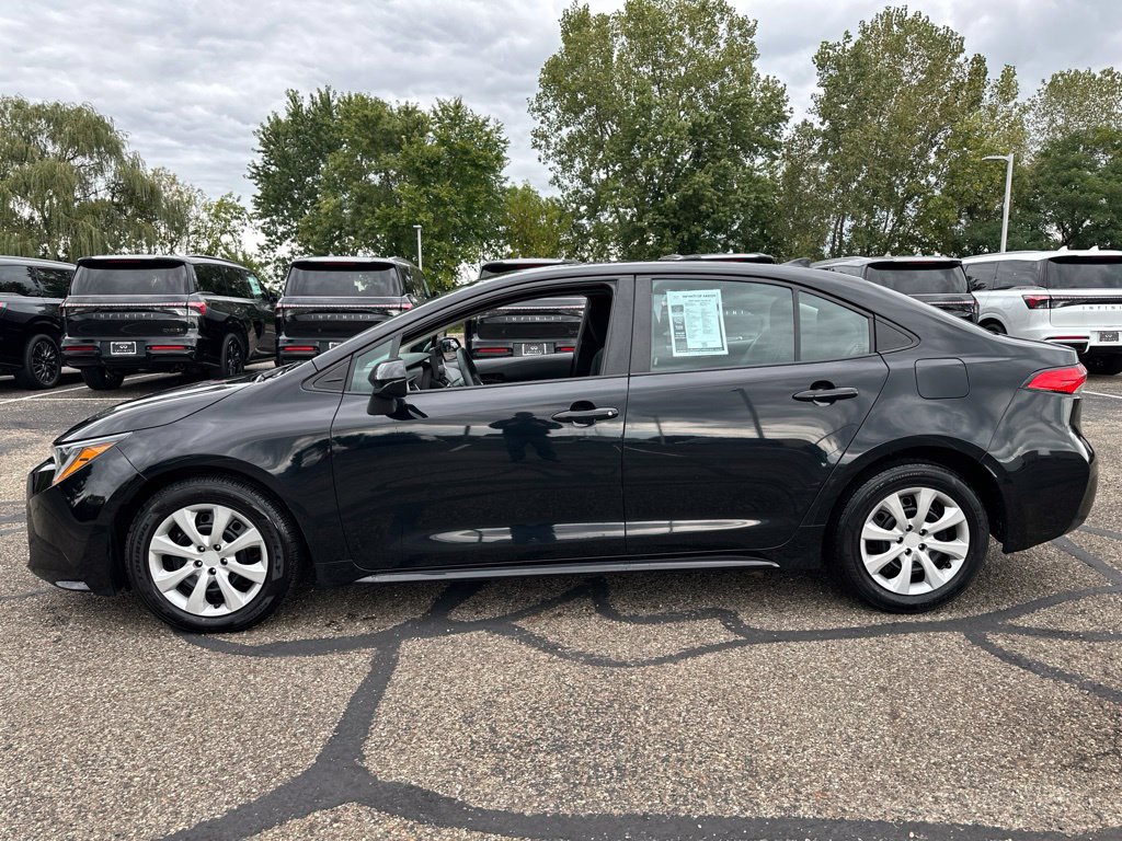 Used 2024 Toyota Corolla LE FWD image 7