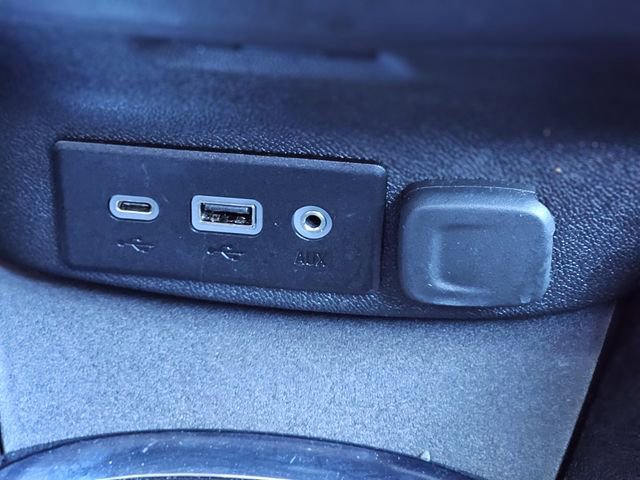 Used 2024 Chevrolet Malibu LT image 25