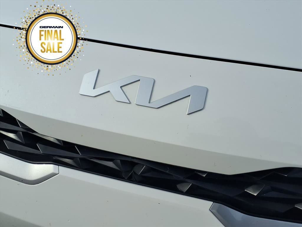 Used 2023 Kia Forte LXS image 12