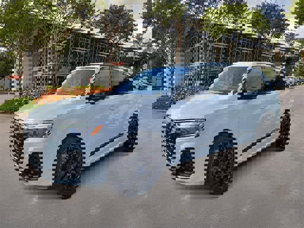 New 2026 Audi SQ7 Premium Plus