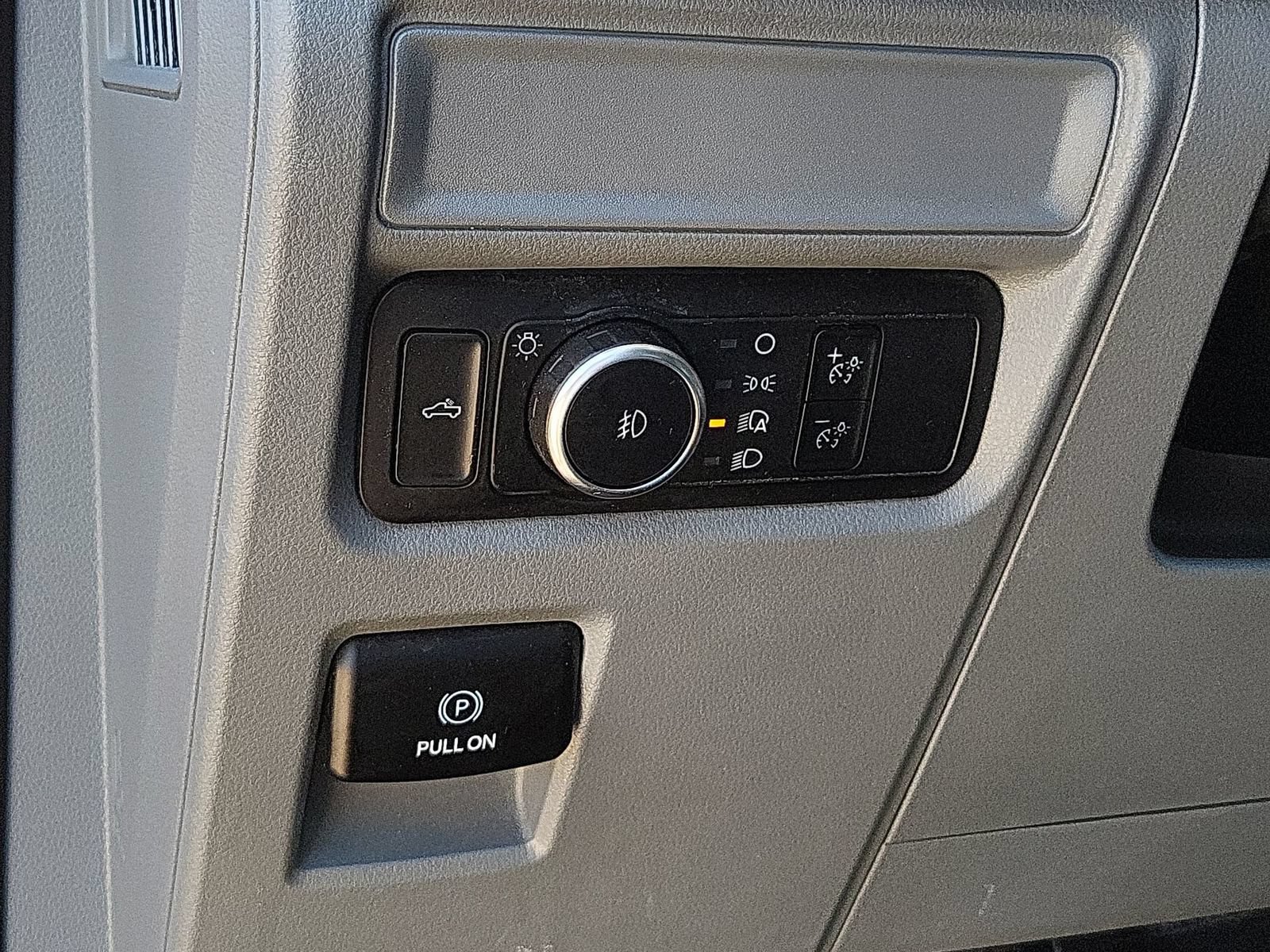 Used 2023 Ford F150 XLT AWD/4WD image 19