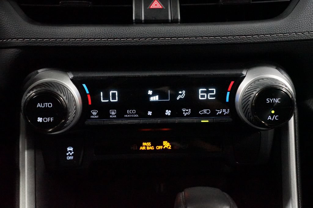 Certified 2024 Toyota RAV4 LE AWD/4WD image 20