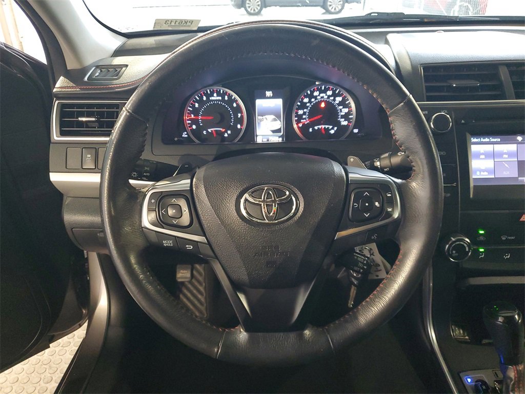 Used 2017 Toyota Camry XLE image 18
