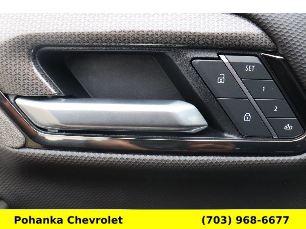 Used 2025 Chevrolet Silverado 1500 ZR2 w/ Technology Package image 19