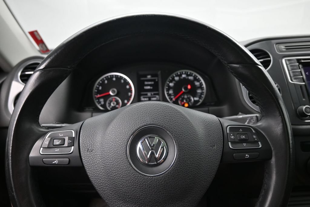 Used 2017 Volkswagen Tiguan Wolfsburg Edition FWD image 14