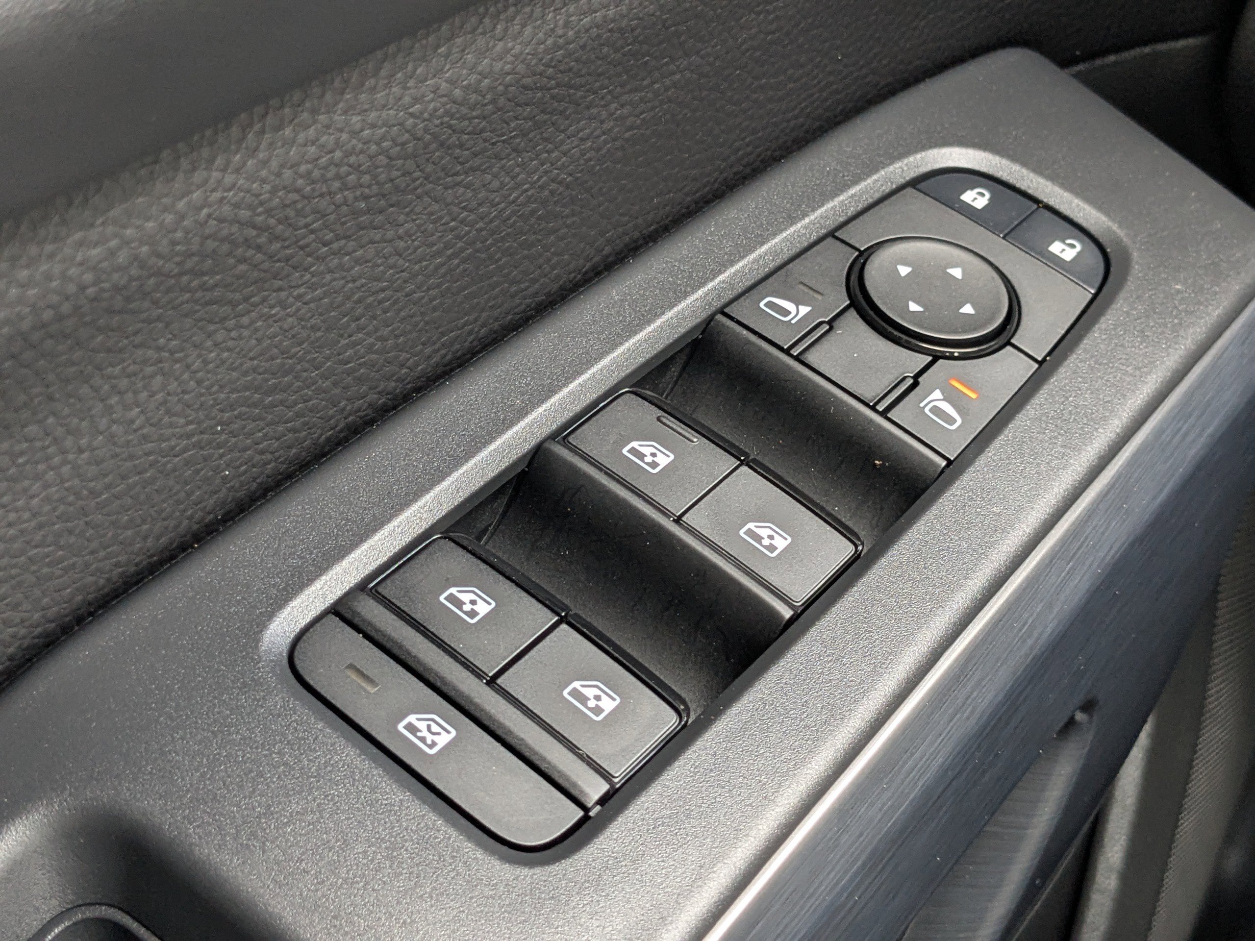 Used 2025 Nissan Pathfinder Rock Creek image 22