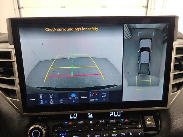 Used 2025 Toyota Tundra Limited AWD/4WD image 28
