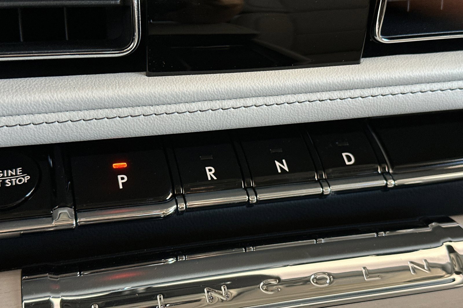 New 2025 Lincoln Aviator Reserve w/ Luxury Package image 22