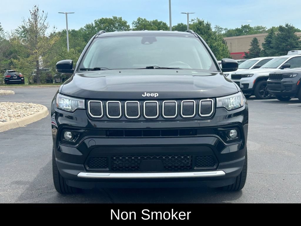 Certified 2022 Jeep Compass Limited AWD/4WD image 3