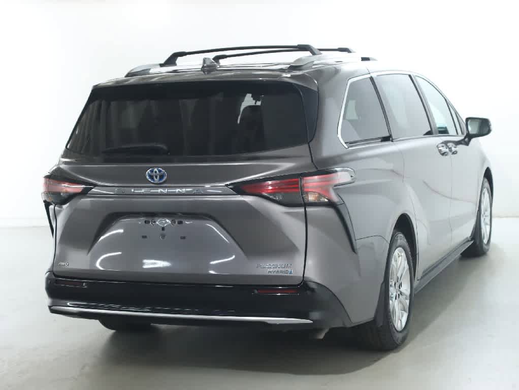 Certified 2022 Toyota Sienna Platinum AWD/4WD image 47
