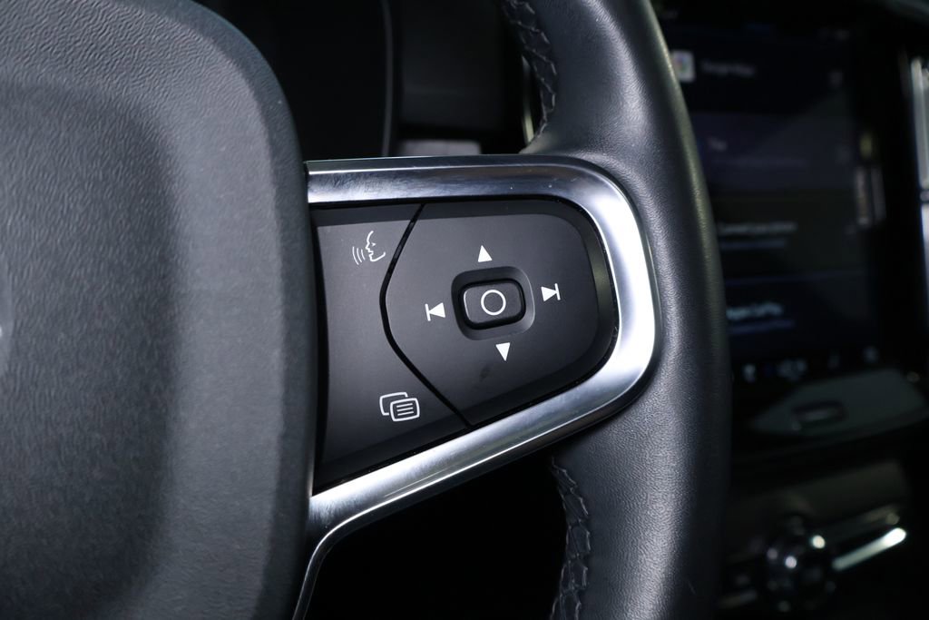 Used 2022 Volvo C40 P8 Recharge Ultimate image 27