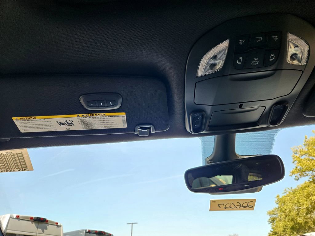 New 2026 Chrysler Pacifica Limited w/ Uconnect Theater Family Group image 31