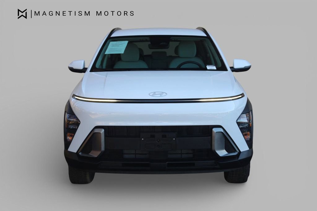 Used 2025 Hyundai Kona SEL image 5