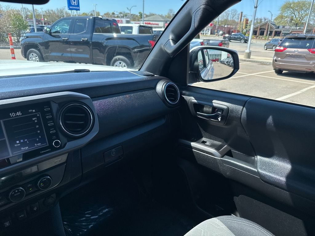 Used 2023 Toyota Tacoma TRD Sport w/ Technology Package AWD/4WD image 28
