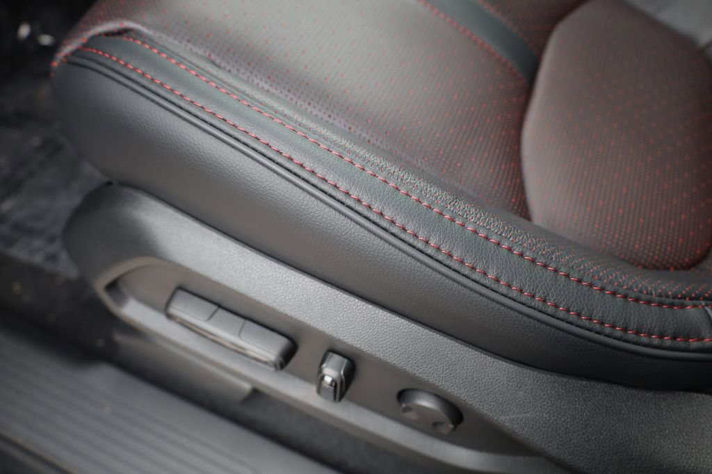 New 2025 Honda Pilot Black Edition image 13