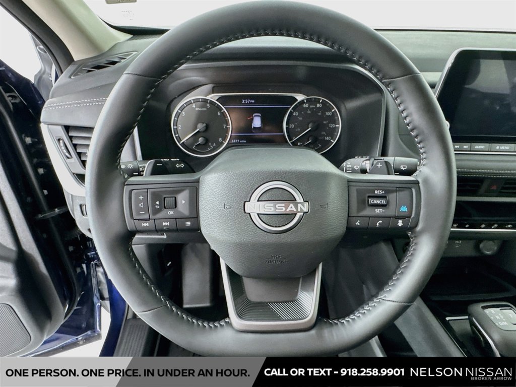 Certified 2026 Nissan Rogue SV FWD image 11