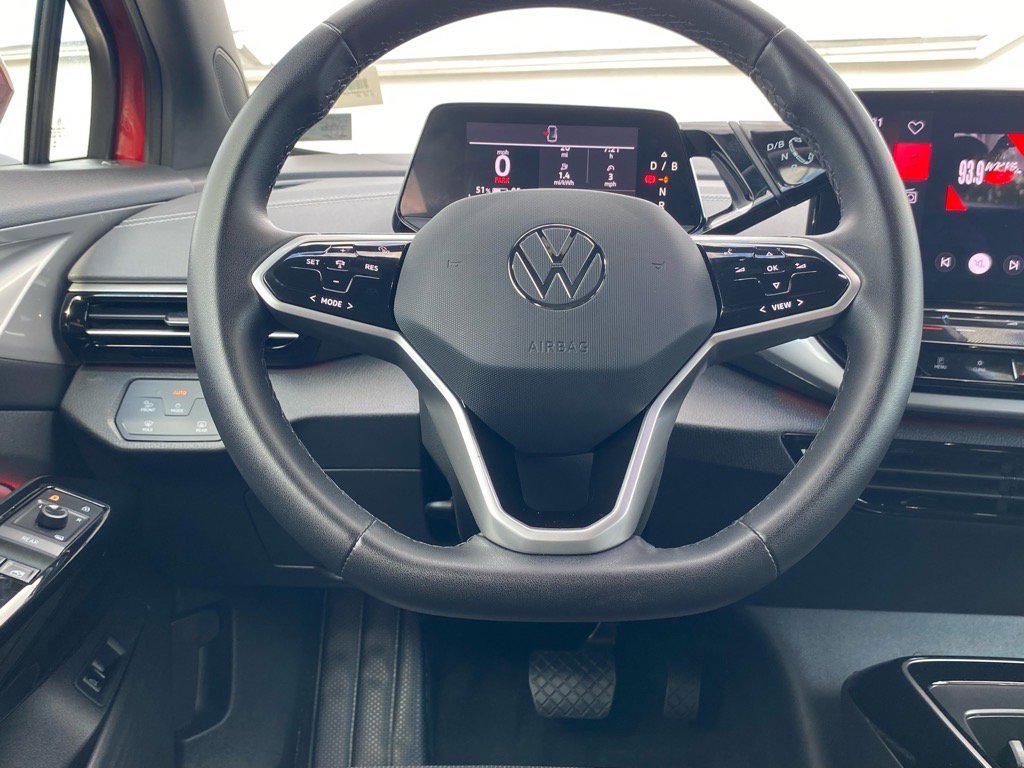 Used 2023 Volkswagen ID.4 Pro S image 7