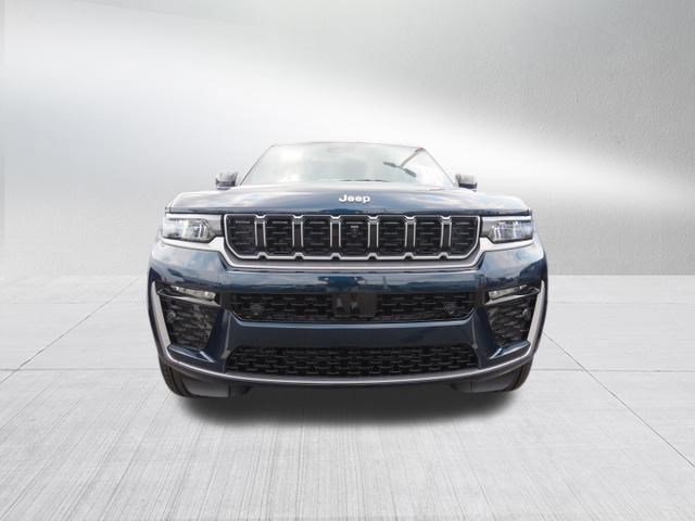 New 2026 Jeep Grand Cherokee Summit AWD/4WD image 4