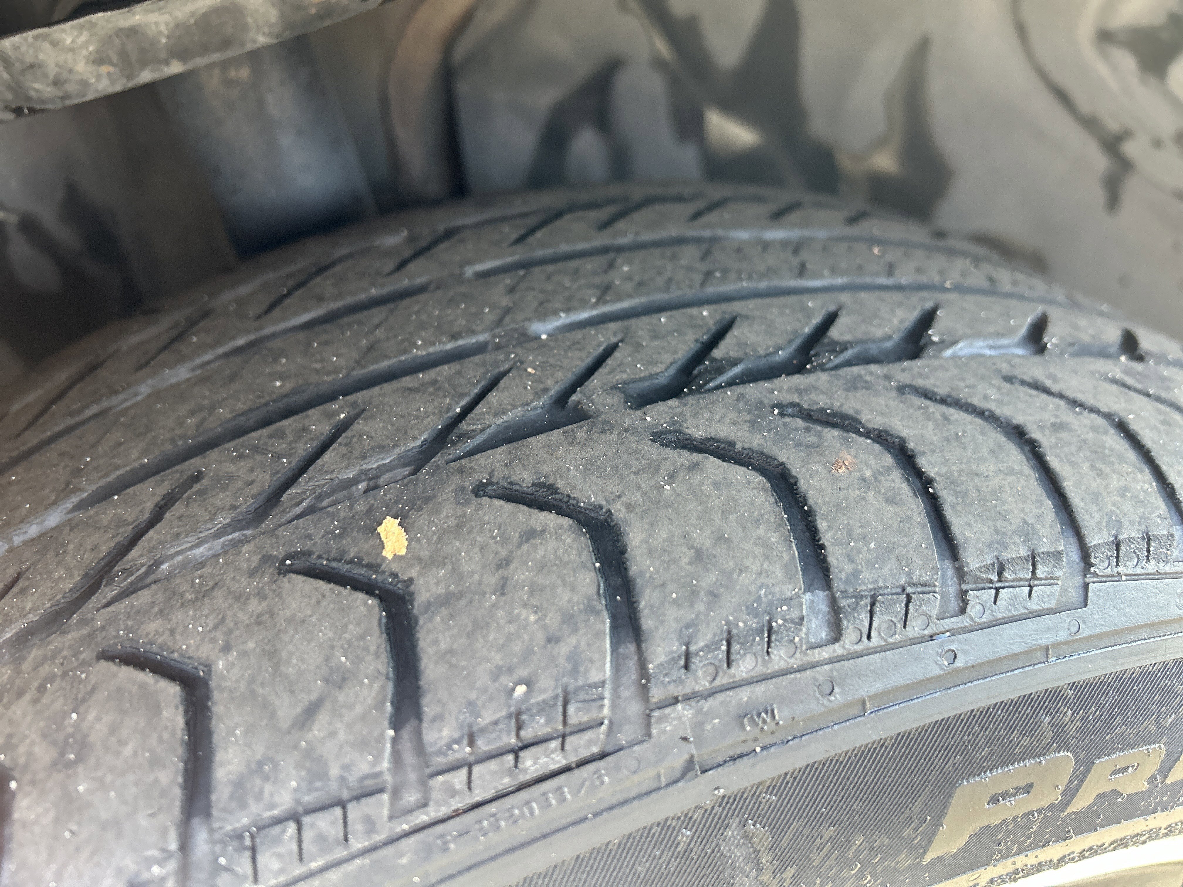 Used 2022 Mercedes-Benz GLB 250 w/ Premium Package Lite image 12