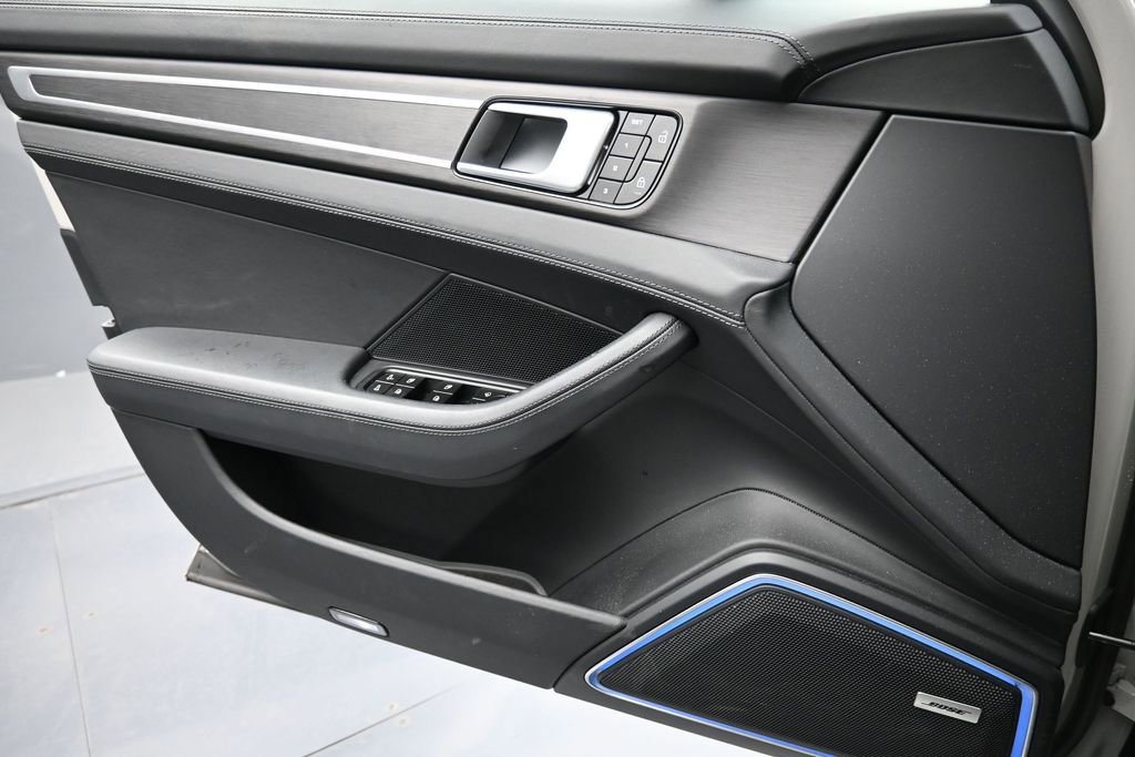 Certified 2023 Porsche Panamera GTS AWD/4WD image 23