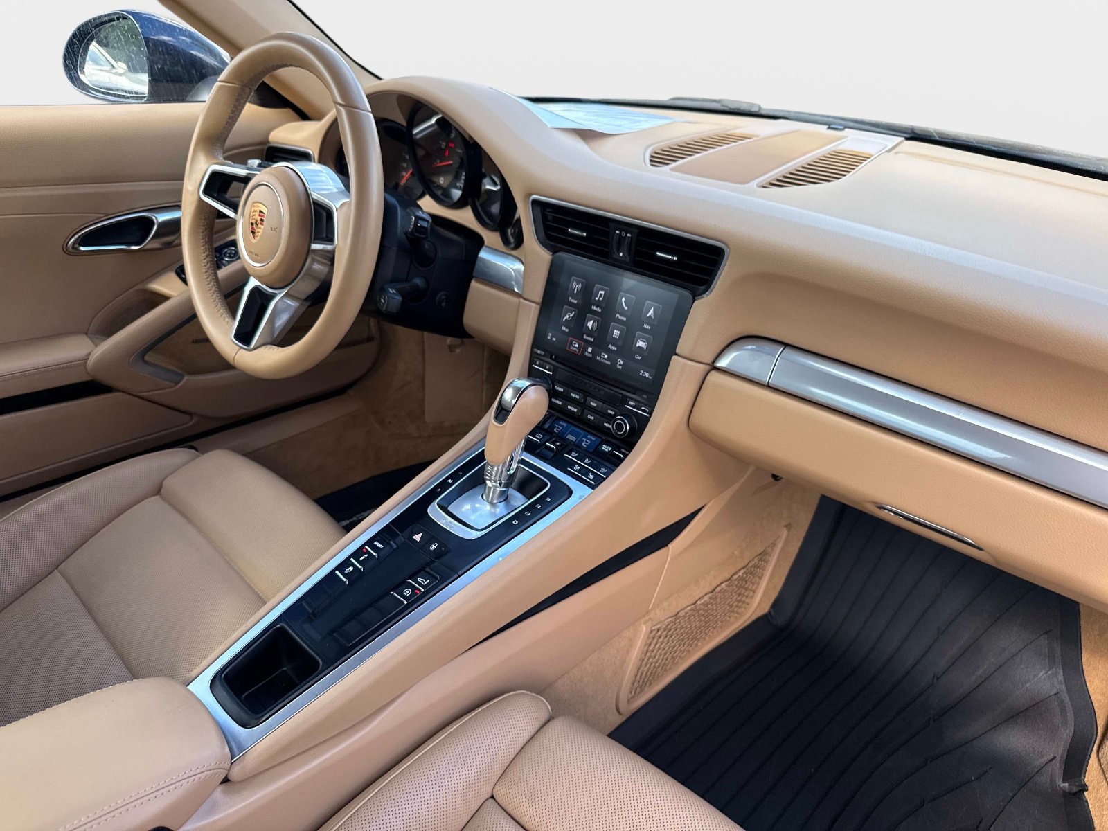 Used 2017 Porsche 911 Carrera 4 AWD/4WD image 28