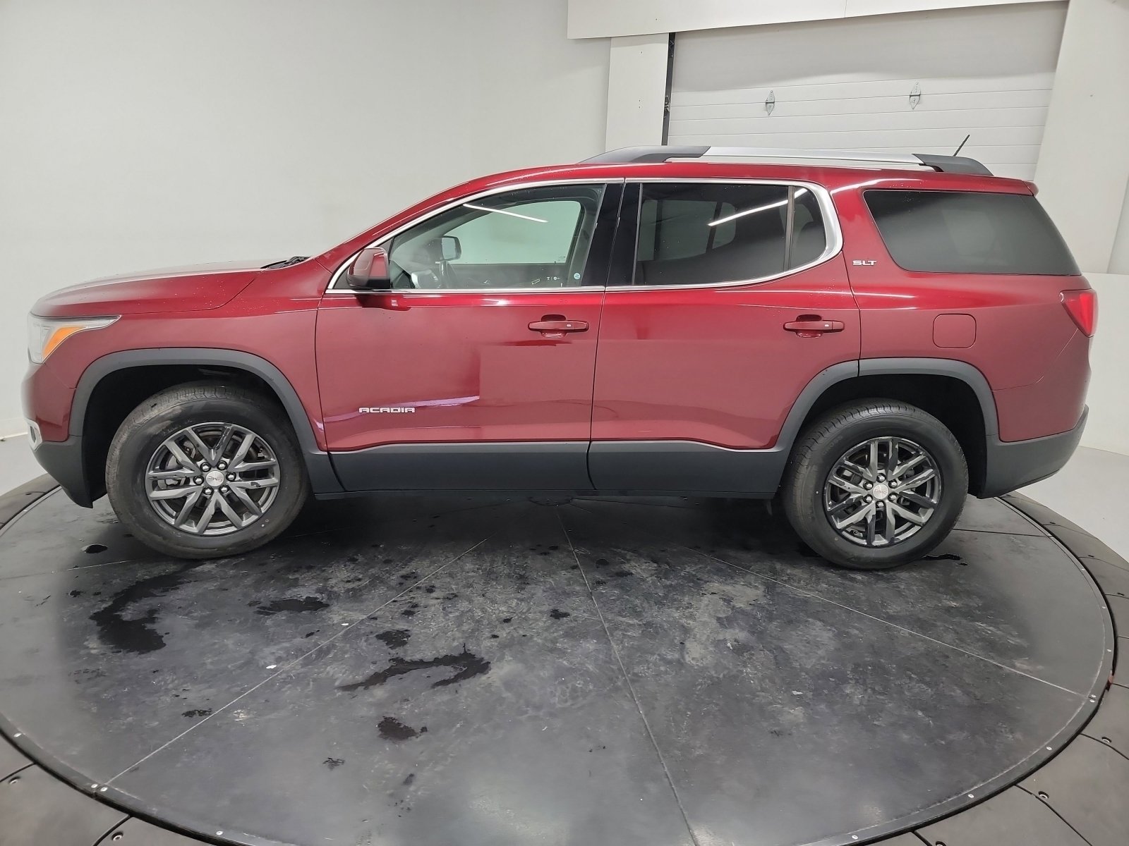 Used 2018 GMC Acadia SLT FWD image 4