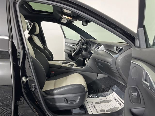 Used 2025 INFINITI QX55 Luxe w/ Cargo Package image 40